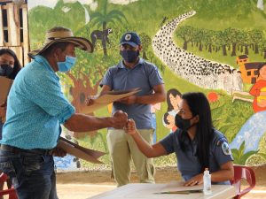 En San Vicente del Caguán, campesinos firman acuerdos para la conservación del Parque Nacional Natural Cordillera de los Picachos